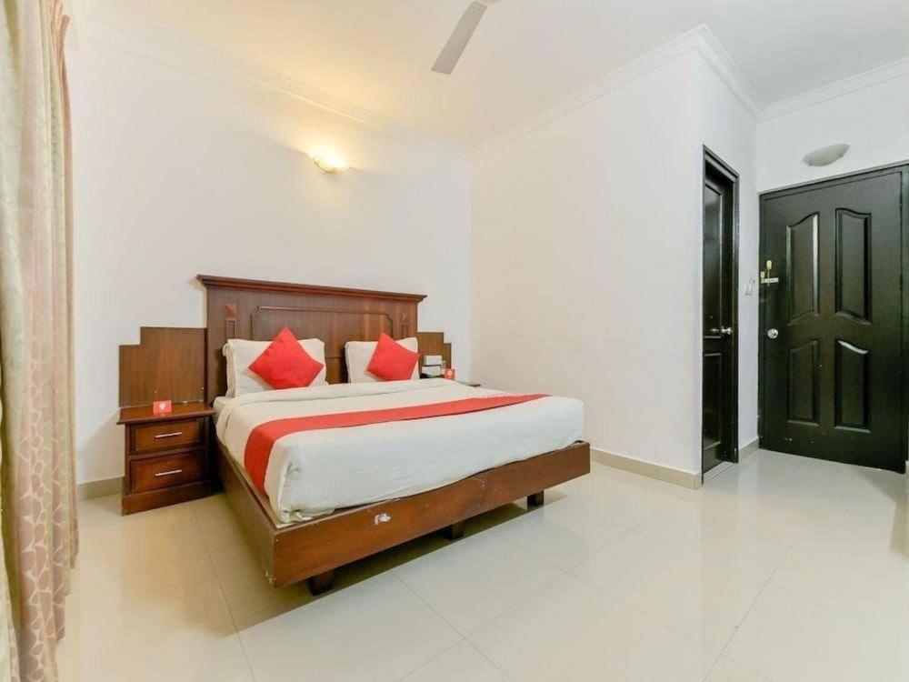 Centre Point Hotel Kochi Eksteriør billede